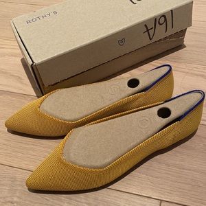 Brand new Rothy size 7 flats! Never been worn!